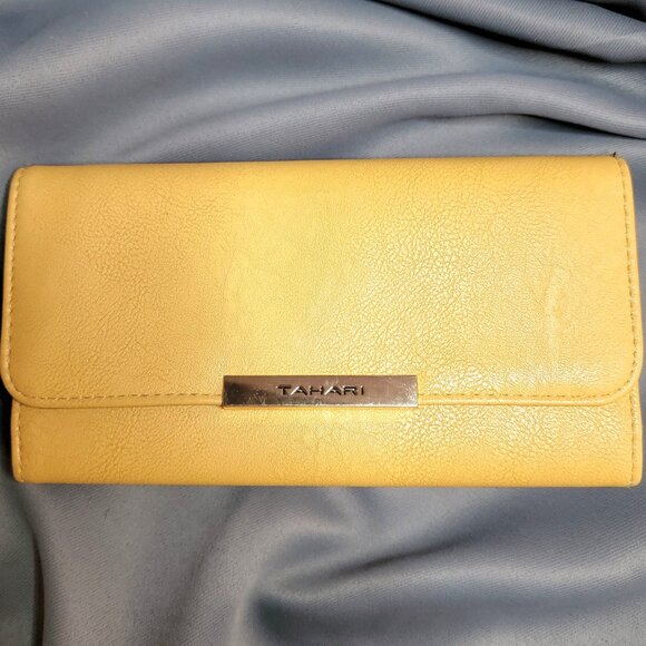 Tahari Mustard Yellow Clutch Wallet, Like New, Great Condition - Picture 1 of 8
